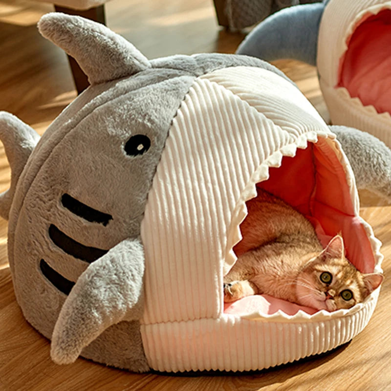 Enclosed Cat Bed – Warm Hooded Cave Nest for Cats & Kittens, S/M/L