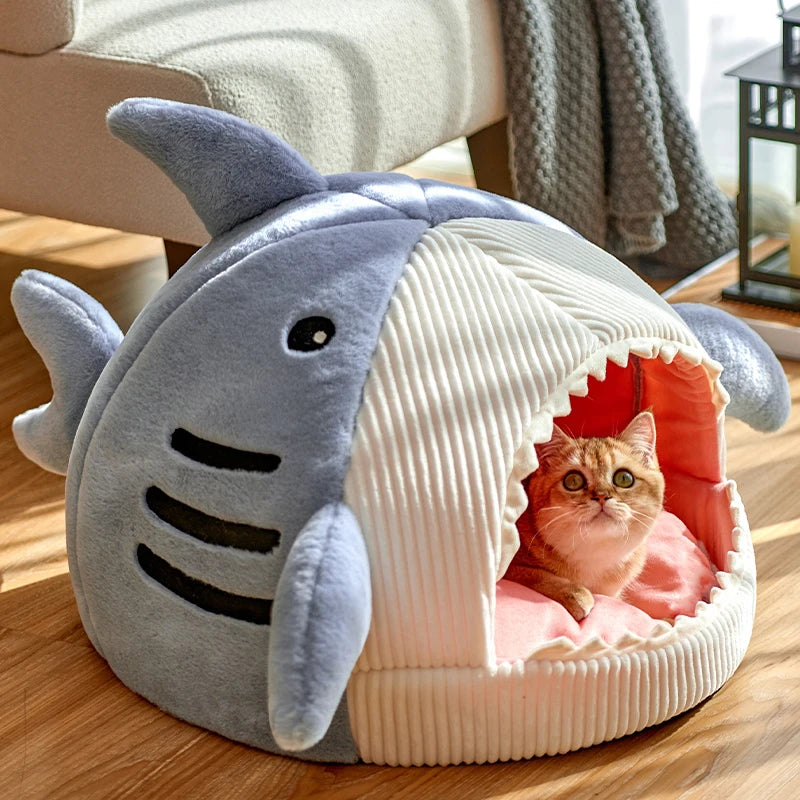 Enclosed Cat Bed – Warm Hooded Cave Nest for Cats & Kittens, S/M/L