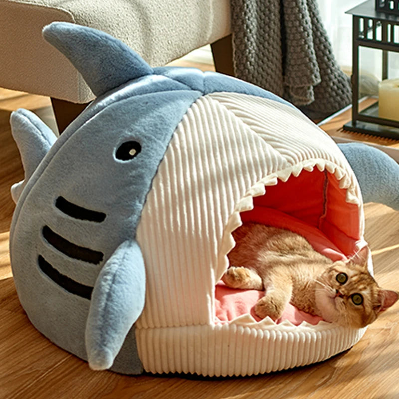 Enclosed Cat Bed – Warm Hooded Cave Nest for Cats & Kittens, S/M/L